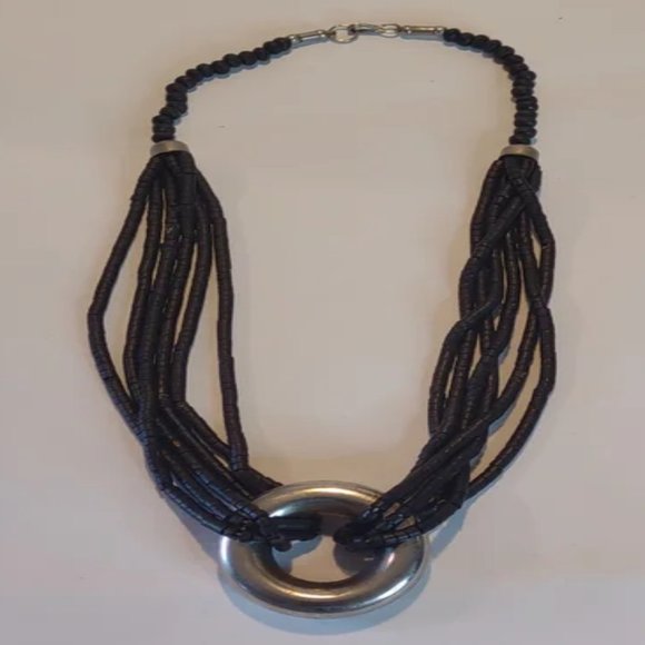 Vintage handmade beaded with silver necklace - Picture 8 of 15